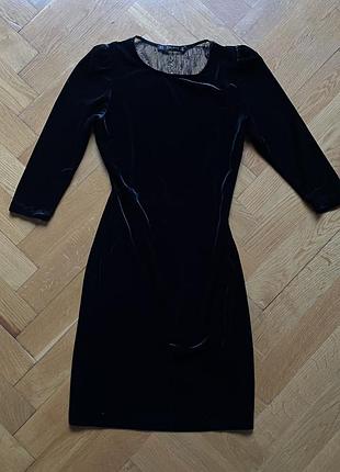Бархотна сукня zara, на спині кружева, розмір м