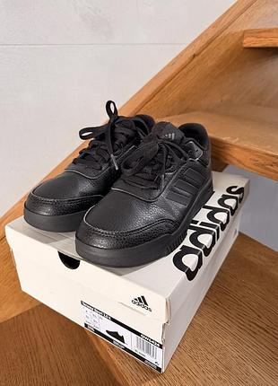 Кросівки, снікерси adidas
