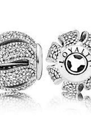 Серебряный шарм пандора essence 796074cz
