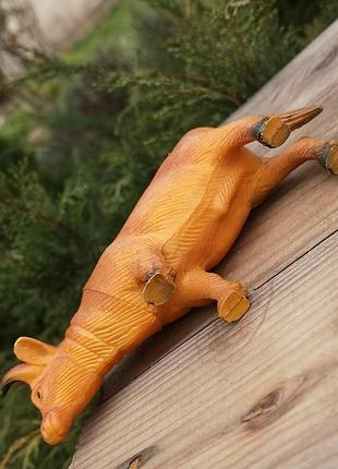 Корова корівка ігрова фігурка 6