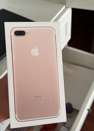 Продам айфон 7+ 3