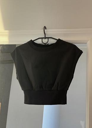 Чорний щільний топ футболка з манжетом