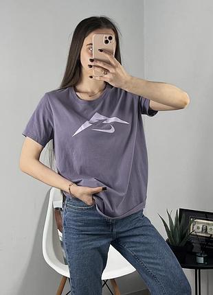 Футболка від nike