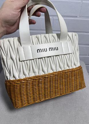 Miu miu жіноча шкіряна сумка