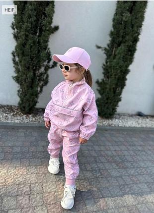 Спортивный костюм для девочки