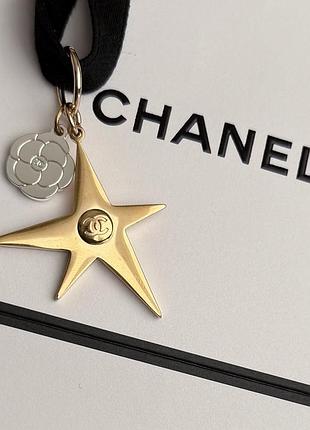 Брелок - шарм / charm chanel comete / chanel beaute