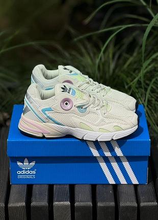 Adidas astir multicolor