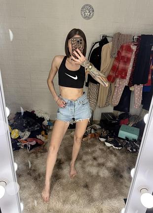 Джинсовые шорты