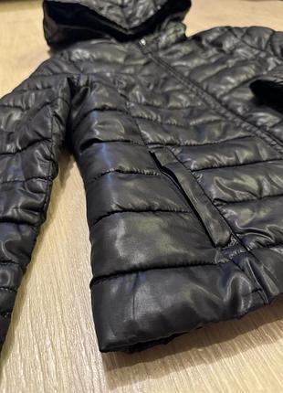 Черная куртка zara. 2