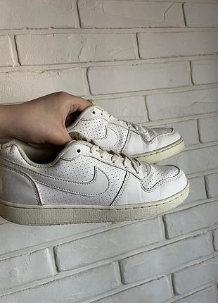 Кросівки nike eur38 24cm