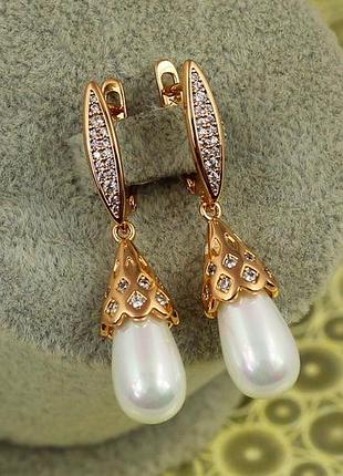 Серьги подвески xuping jewelry капля любви с жемчугом 4 см золотистые
