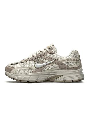 Жіночі кросівки nike initiaitor beige