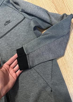Nike tech fleece 4