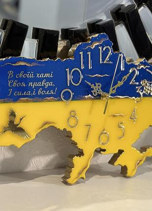 Годинник настінний з епоксидної смоли "карта україни" 70x47 см