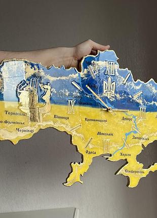 Часы настенные из эпоксидной смолы "карта украины" 80х51 см