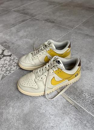 Кросівки жіночі nike dunk low lx banana w beige dr5487-100