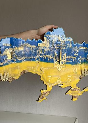 Годинник настінний з епоксидної смоли "карта україни" 60х38 см