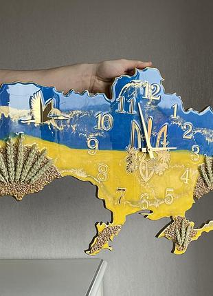 Годинник настінний з епоксидної смоли "карта україни" 140х90 см