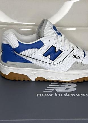 Оригінальні кросівки бренда   new balance 550 white blue