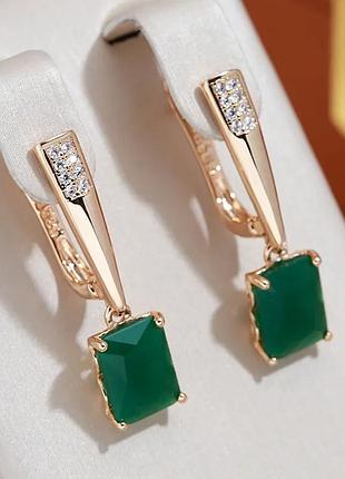 Сережки або кільце з цирконом смарагду 585