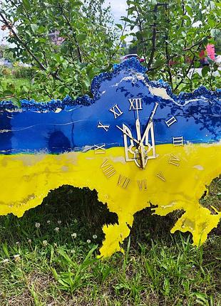 Годинник настінний з епоксидної смоли "карта україни" 50x32 см