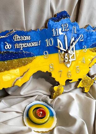 Годинник настінний з епоксидної смоли "карта україни" 130x83 см