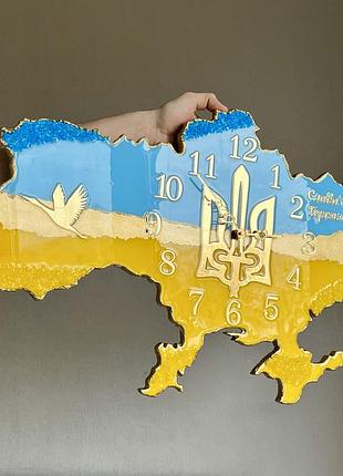 Часы настенные из эпоксидной смолы "карта украины" 80х51 см