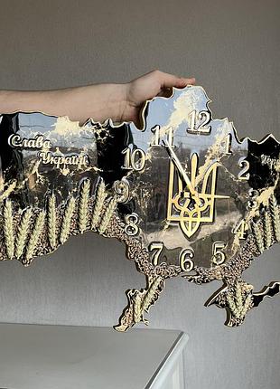 Годинник настінний з епоксидної смоли "карта україни" 100х64 см