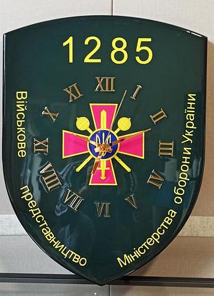 Годинник настінний з епоксидної смоли "шеврон" 50х38 см