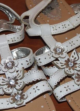 Босоніжки дівчинці 35 р tu 3