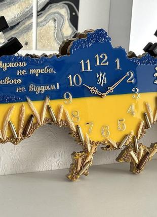 Годинник настінний з епоксидної смоли "карта україни" з гільзами 100x67 см