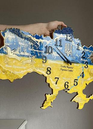 Часы настенные из эпоксидной смолы "карта украины" 70х45 см