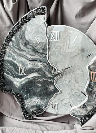 Годинник об'ємний настінний з епоксидної смоли "пелюстки" 75х60 см