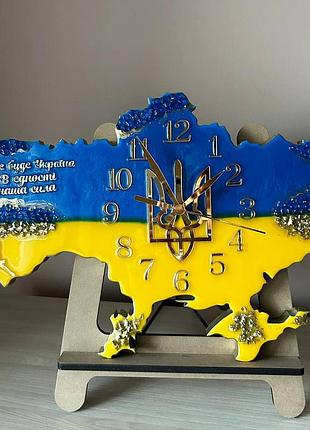 Часы настенные из эпоксидной смолы "карта украины" 50x32 см