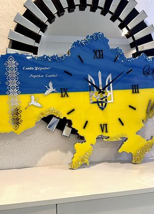 Часы настенные из эпоксидной смолы "карта украины" 70x47 см