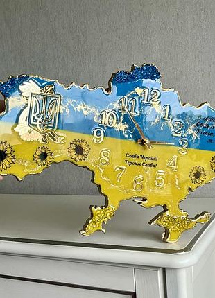 Годинник настінний з епоксидної смоли "карта україни" 80х51 см