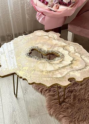 Столик журнальный фигурный из эпоксидной смолы "срез камня" 100х80 см