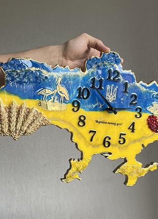 Часы настенные из эпоксидной смолы "карта украины" 90х57 см