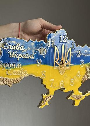 Годинник настінний з епоксидної смоли "карта україни" 80х51 см