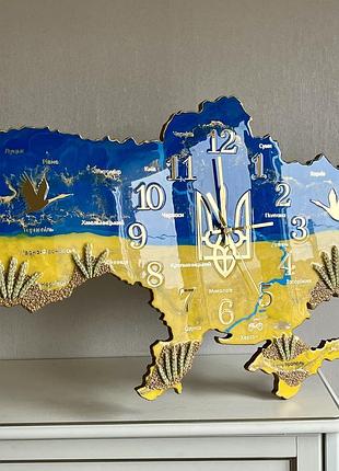 Часы настенные из эпоксидной смолы "карта украины" 70х45 см