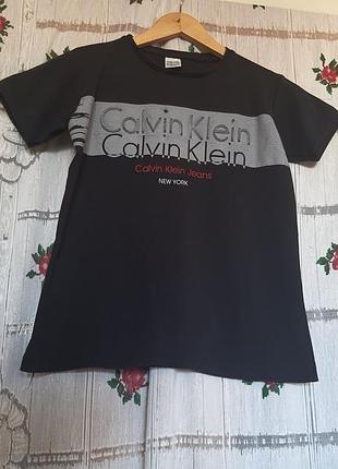 Супер футболка черного цвета 170\176см."calvin klein" 100%коттон.