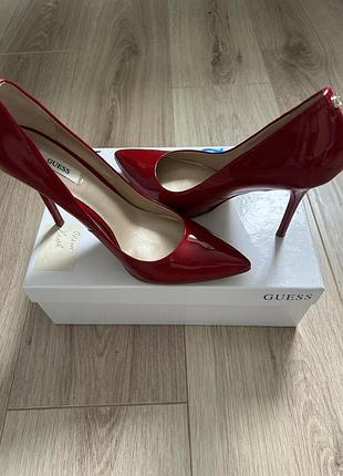 Лодочки guess