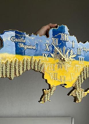 Годинник настінний з епоксидної смоли "карта україни" 90х57 см