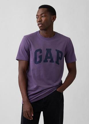 Чоловіча футболка gap