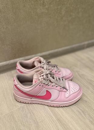 Nike dunk розовые