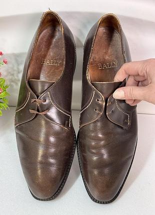 Очень красивые кожаные элегантные туфли bally