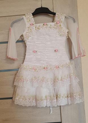 Нарядное платье на выпускной