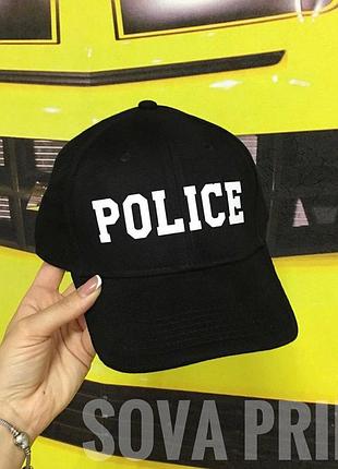 Черная кепка - police