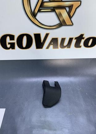 Заглушка/ накладка кріплення сидіння mazda 6 gg gj6a570421