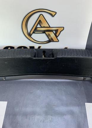 Накладка багажника mazda 6 gg хетчбек gj6j68891
